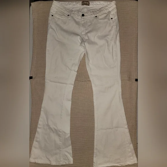 Paige Petite Premium Denim Women's White Flared Jeans EUC Cotton Retro Sz 30 - Picture 6 of 7